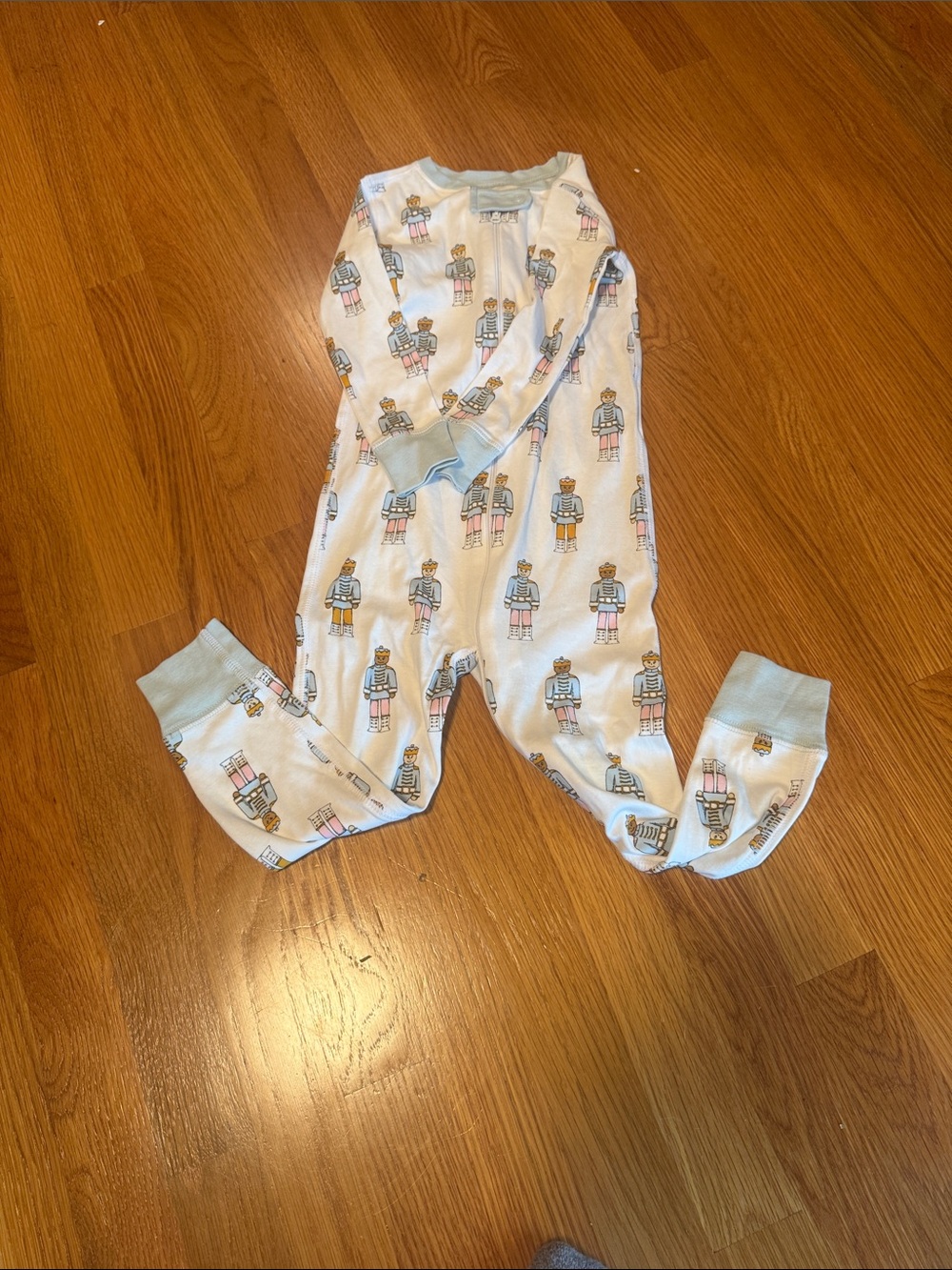 The Beaufort Bonnet Company Solider Pajamas - White & Light Blue